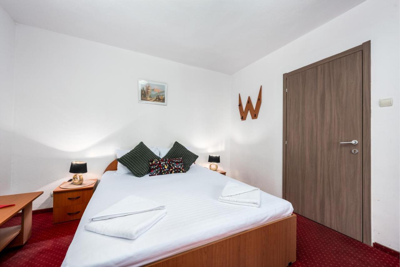 Pensiunea Ursuletul Paddington Predeal Exterior photo