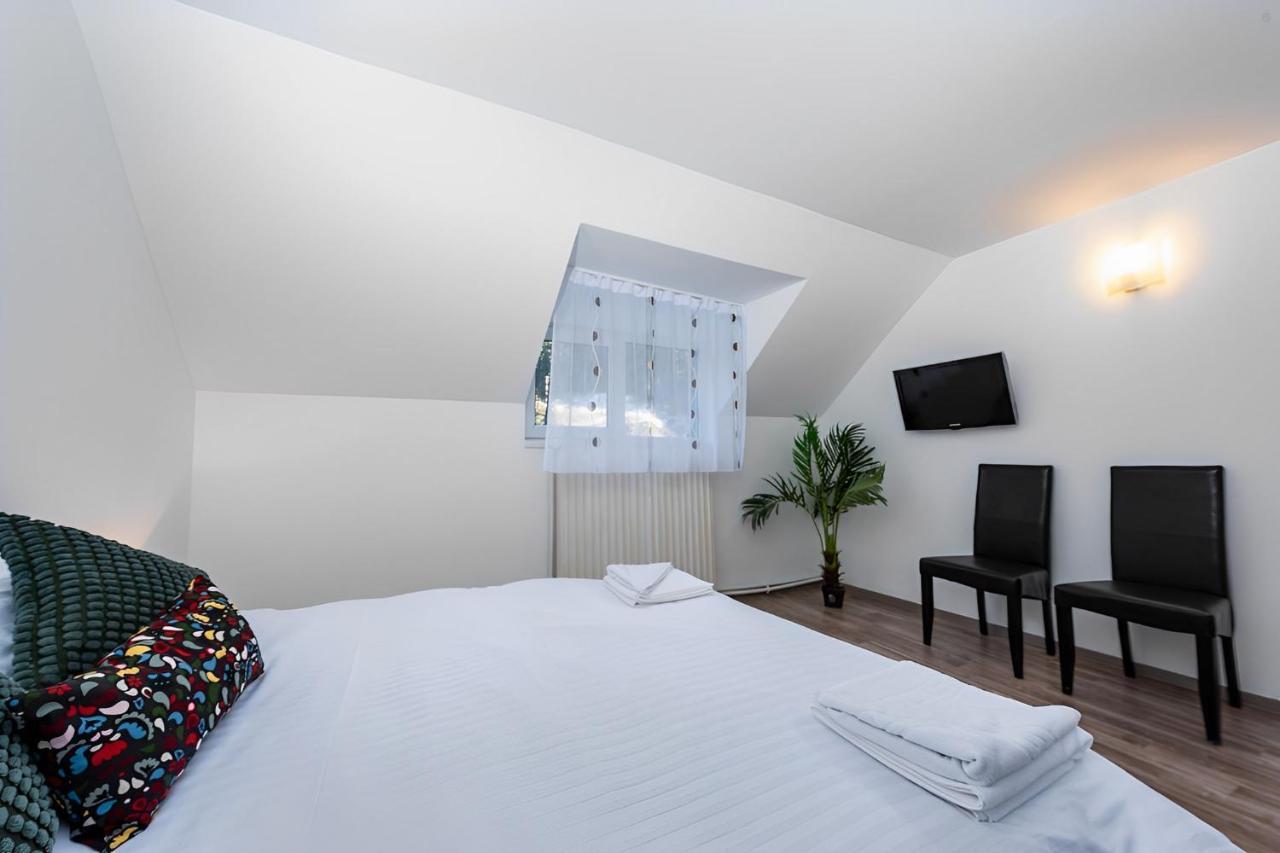 Pensiunea Ursuletul Paddington Predeal Exterior photo